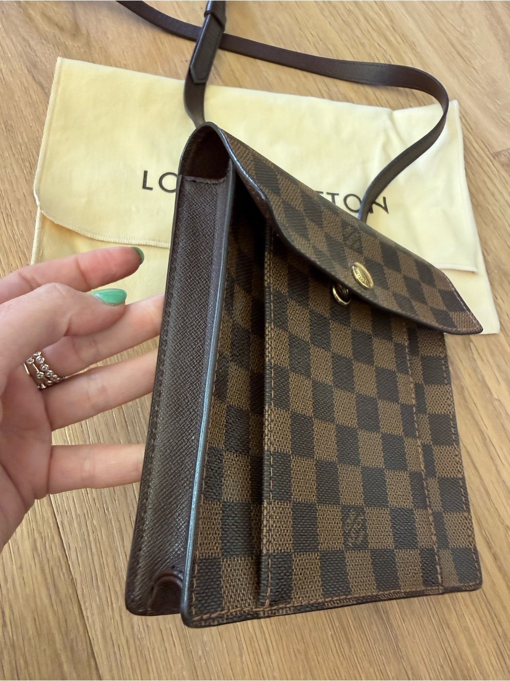 Louis Vuitton Damier Ebene Crossbody Bag - Picture 3 of 11